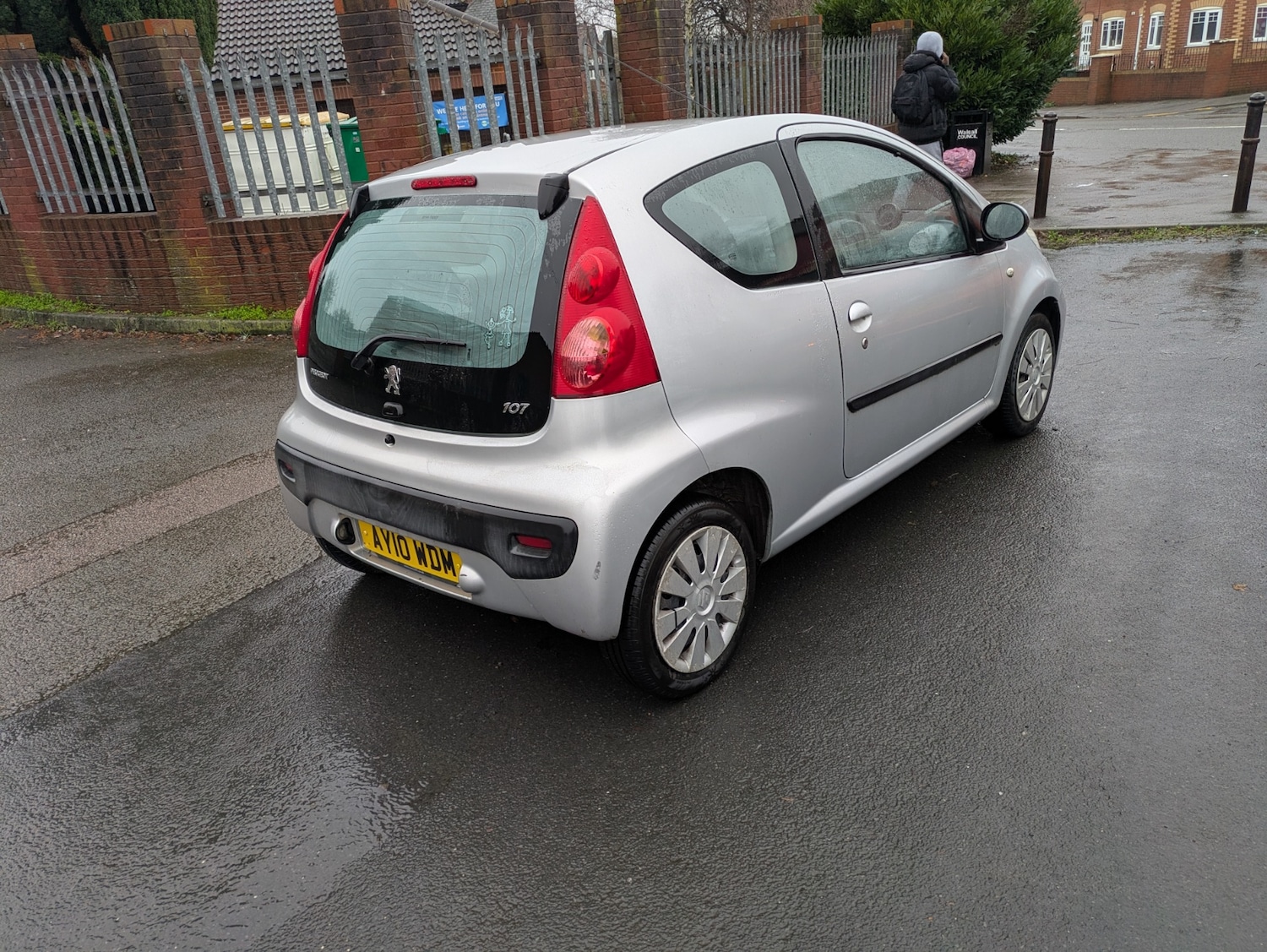 Used Peugeot 107 2010 for sale - 76422437: Photo 14