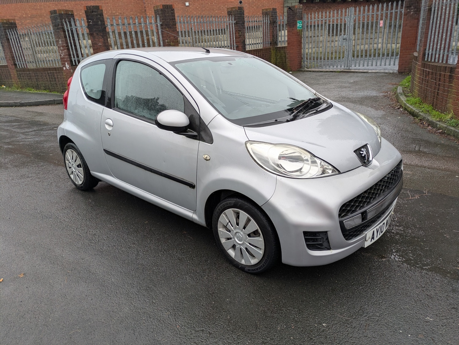 Used Peugeot 107 2010 for sale - 76422437: Photo 17
