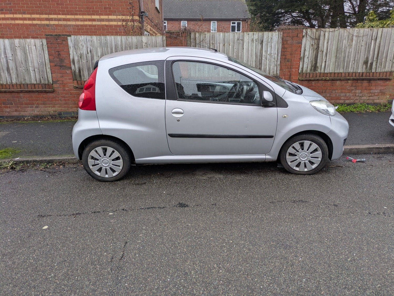 Used Peugeot 107 2010 for sale - 76422437: Photo 26