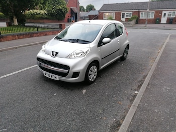 Used Peugeot 107 2010 for sale - 76422437: Photo