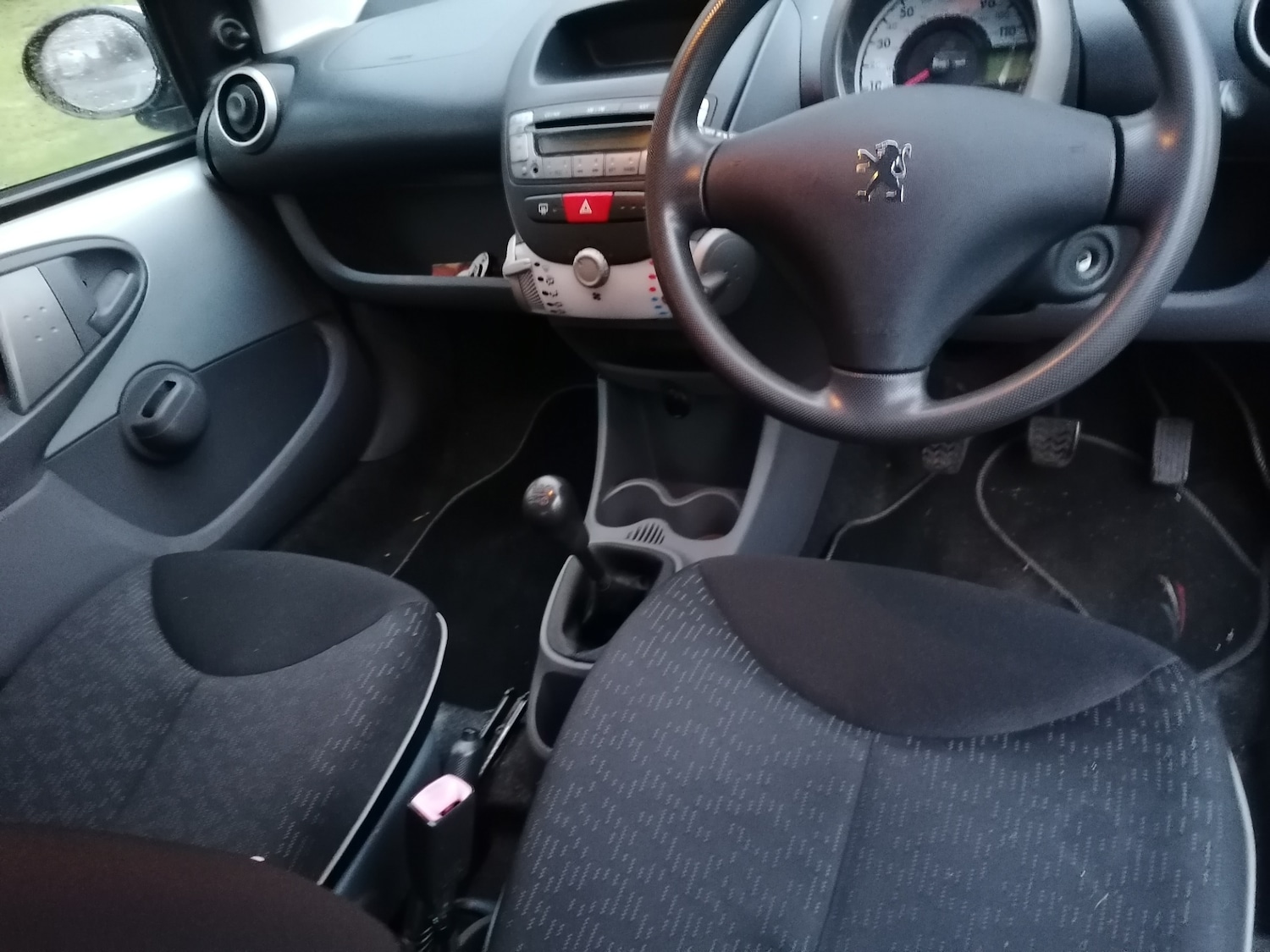 Used Peugeot 107 2010 for sale - 76422437: Photo 7