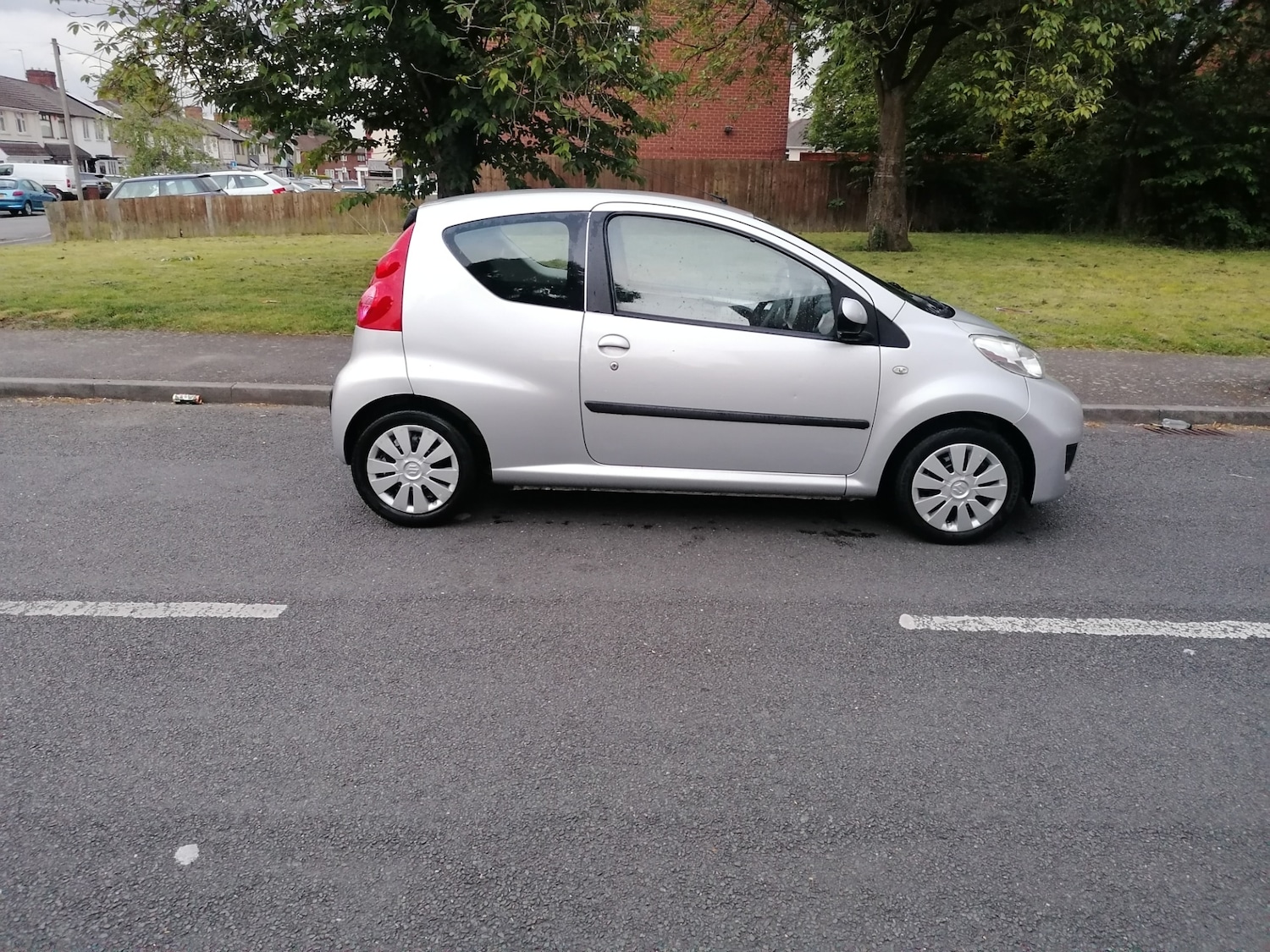 Used Peugeot 107 2010 for sale - 76422437: Photo 9