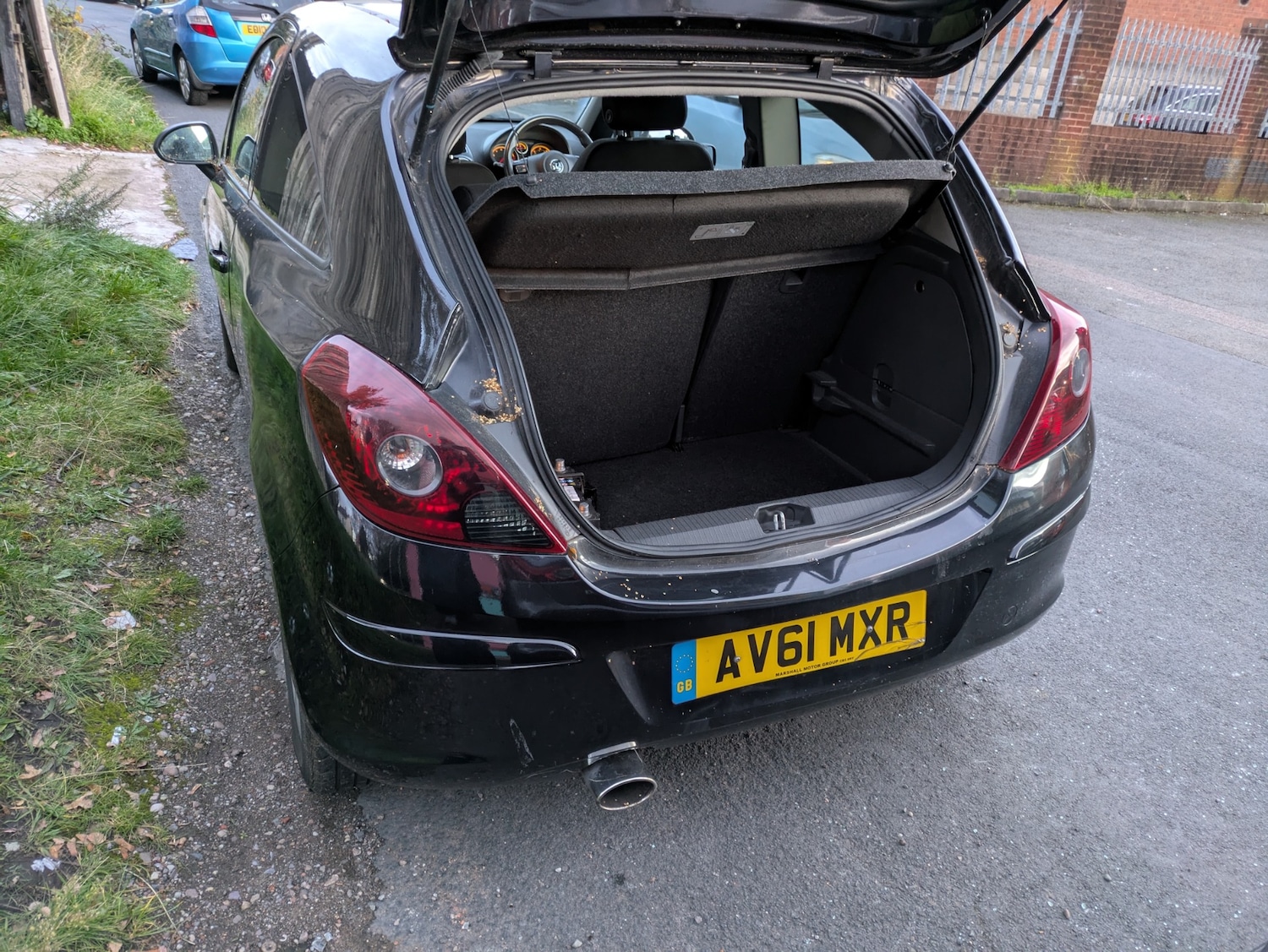 Used Vauxhall Corsa 2011 for sale - 76377166: Photo 5