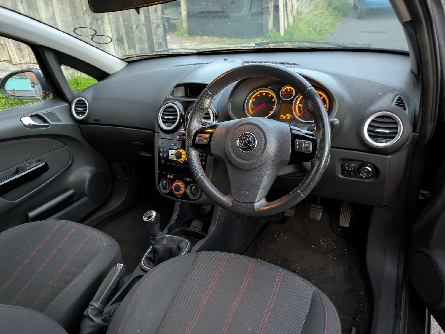 Used Vauxhall Corsa 2011 for sale - 76377166: Photo 6