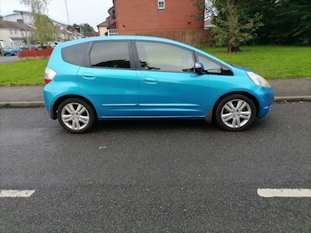 Used Honda Jazz 2010 for sale - 76369460: Photo