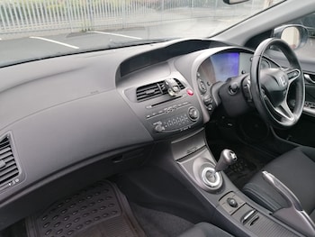 Used Honda Civic 2011 for sale - 76379120: Photo