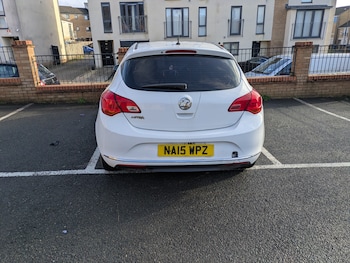 Used Vauxhall Astra 2015 for sale - 77195033: Photo
