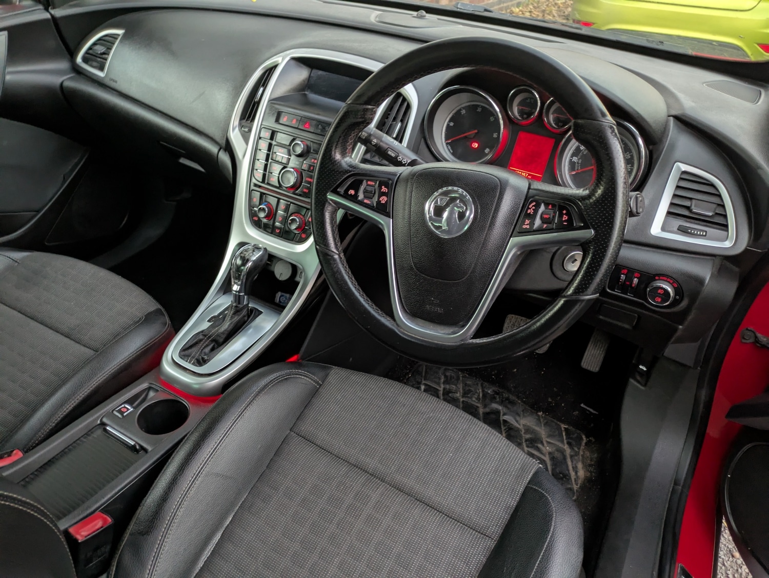 Used Vauxhall Astra GTC 2012 for sale - 76364013: Photo 12