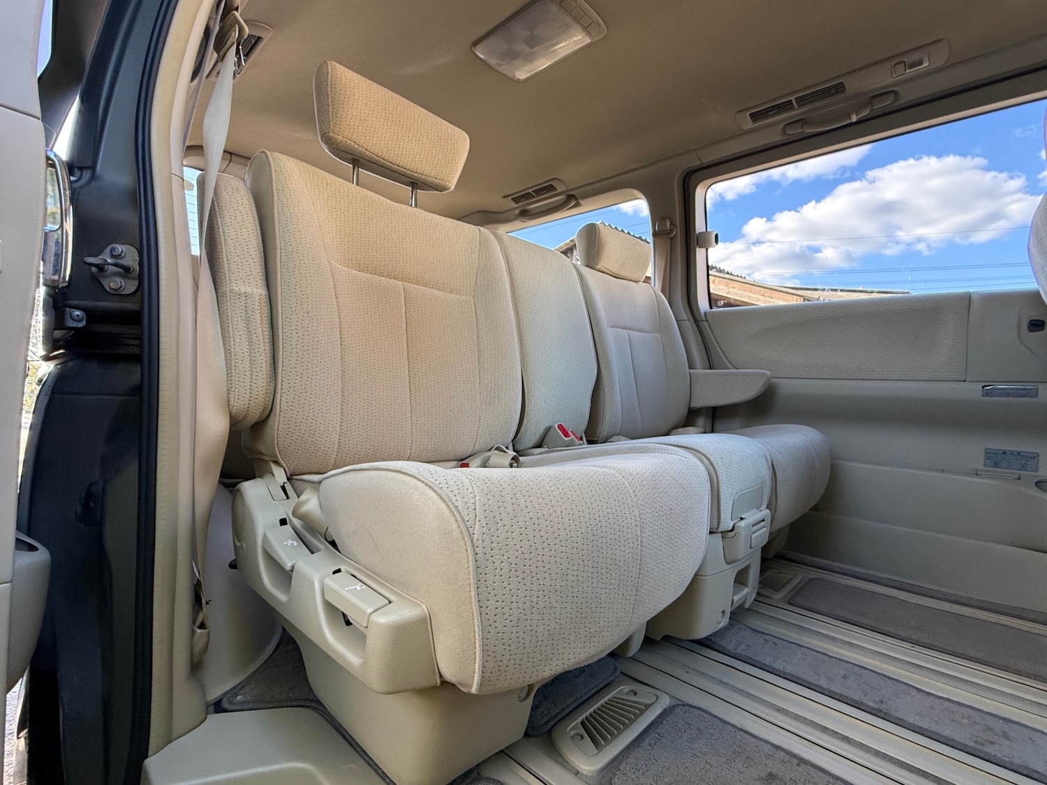 Used Nissan Elgrand 2007 for sale - 76068623: Photo 13