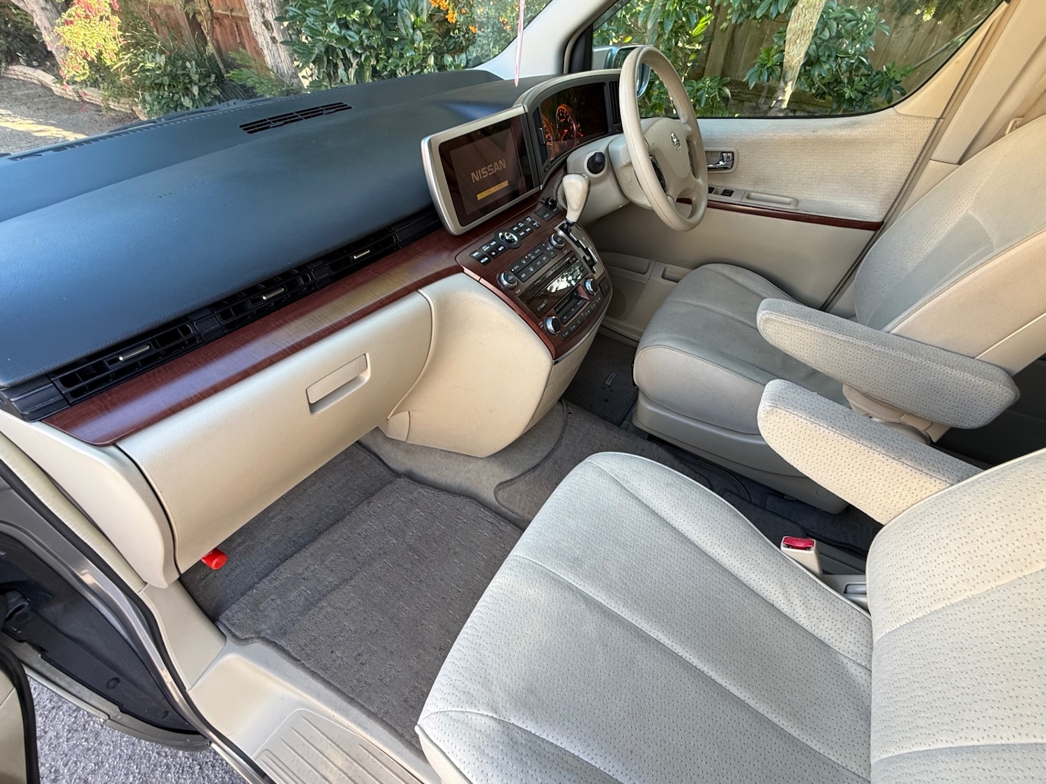 Used Nissan Elgrand 2007 for sale - 76068623: Photo 14