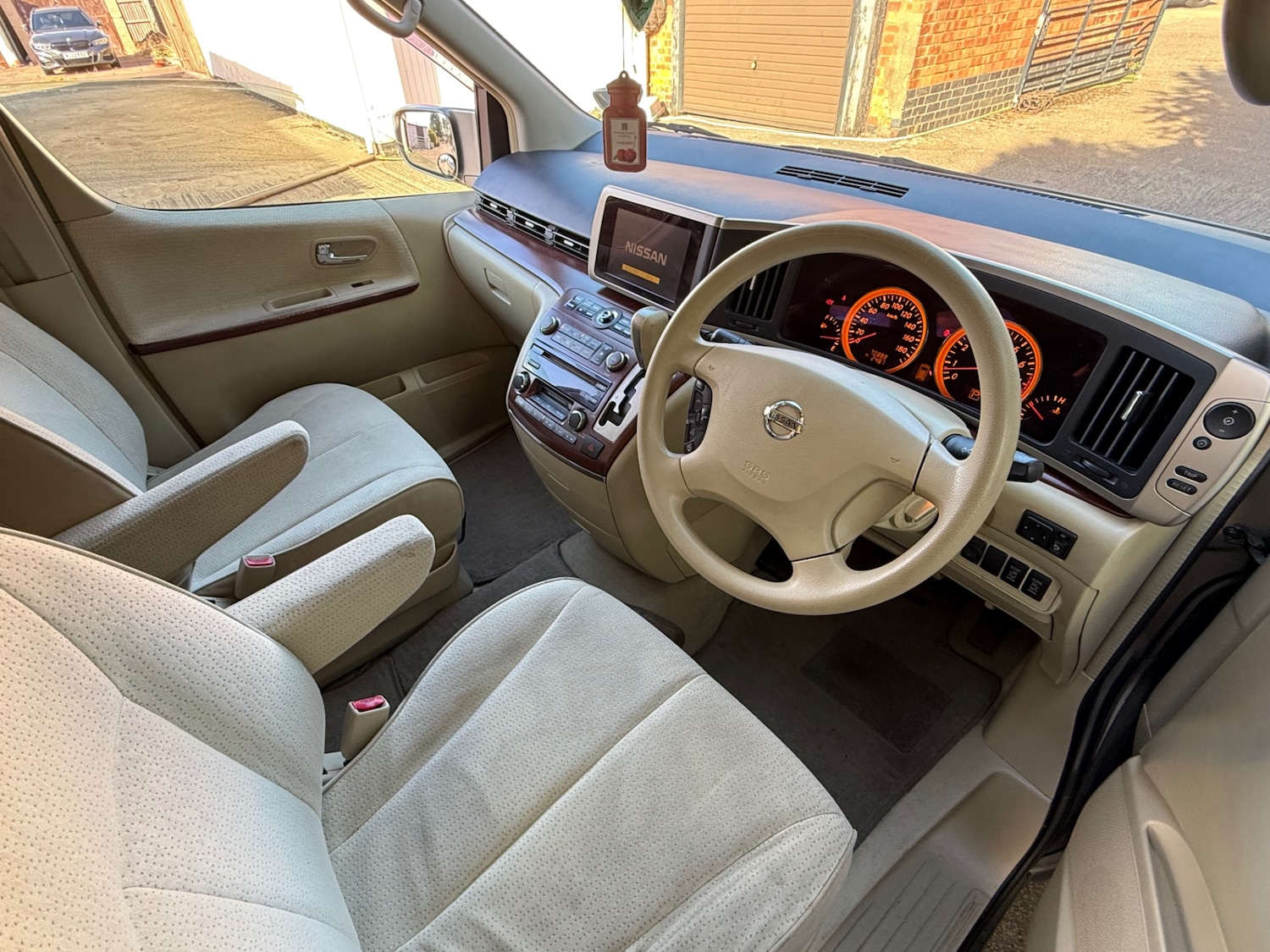 Used Nissan Elgrand 2007 for sale - 76068623: Photo 20