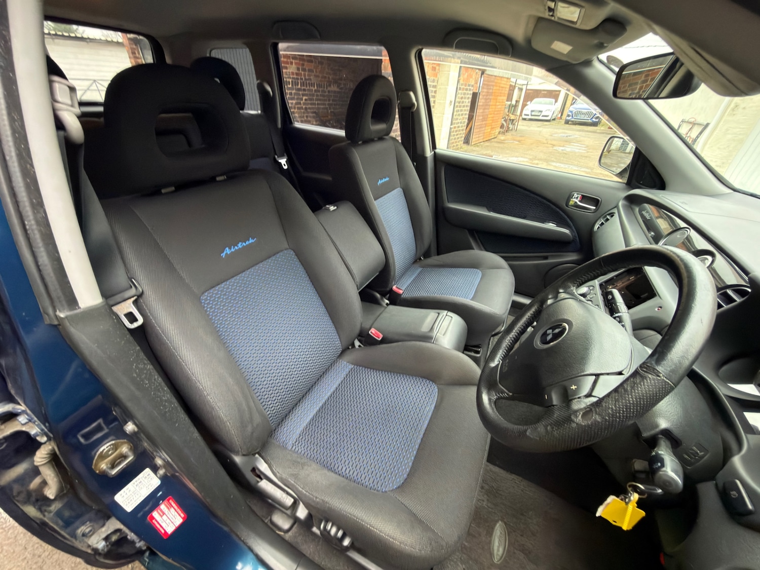 Used Mitsubishi Airtrek 2024 for sale - 78145786: Photo 12