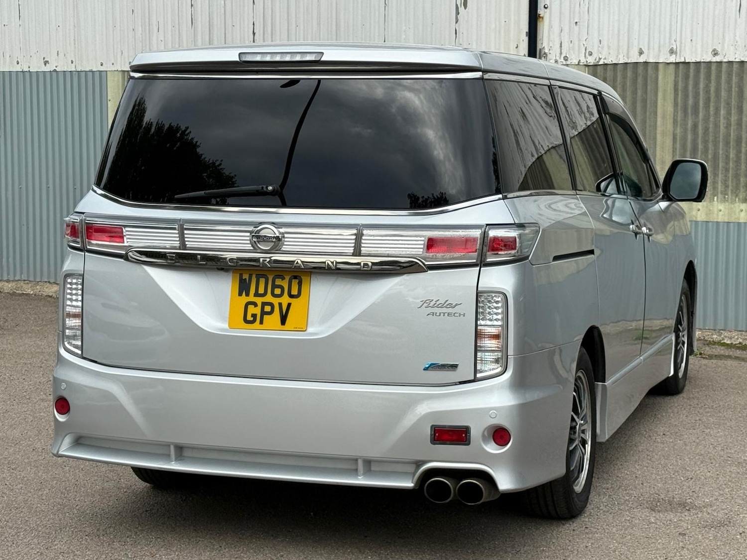 Used Nissan Elgrand 2011 for sale - 76046380: Photo 6