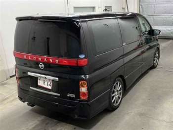 Used Nissan Elgrand 2007 for sale - 74430602: Photo