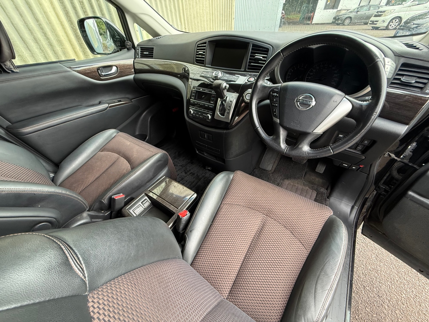 Used Nissan Elgrand 2024 for sale - 78144789: Photo 13