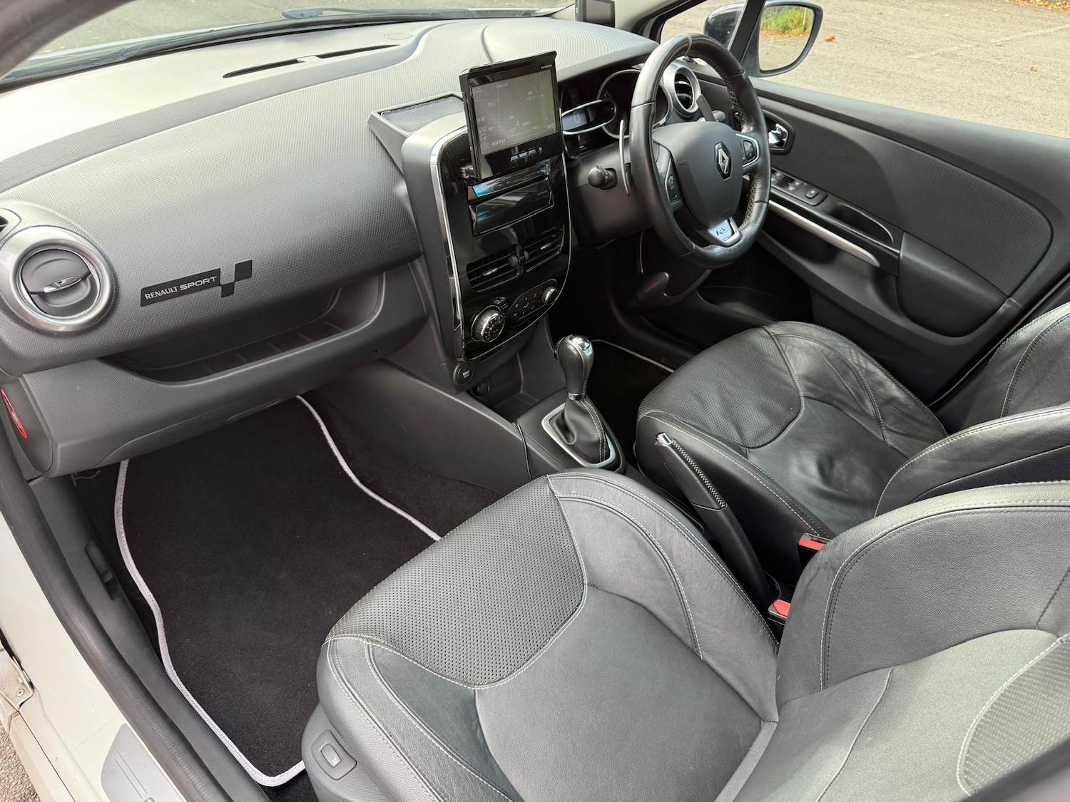 Used Renault Clio 2014 for sale - 76381817: Photo 17