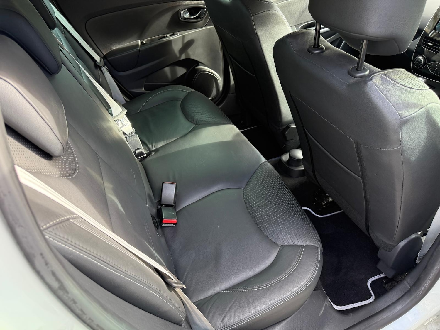 Used Renault Clio 2014 for sale - 76381817: Photo 18