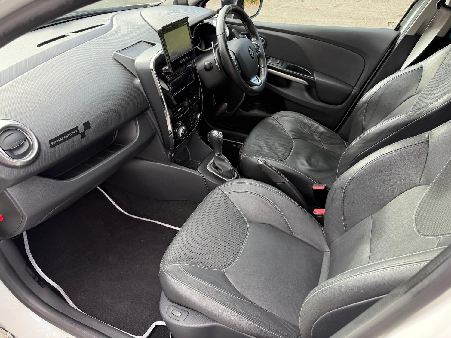 Used Renault Clio 2014 for sale - 76381817: Photo 20