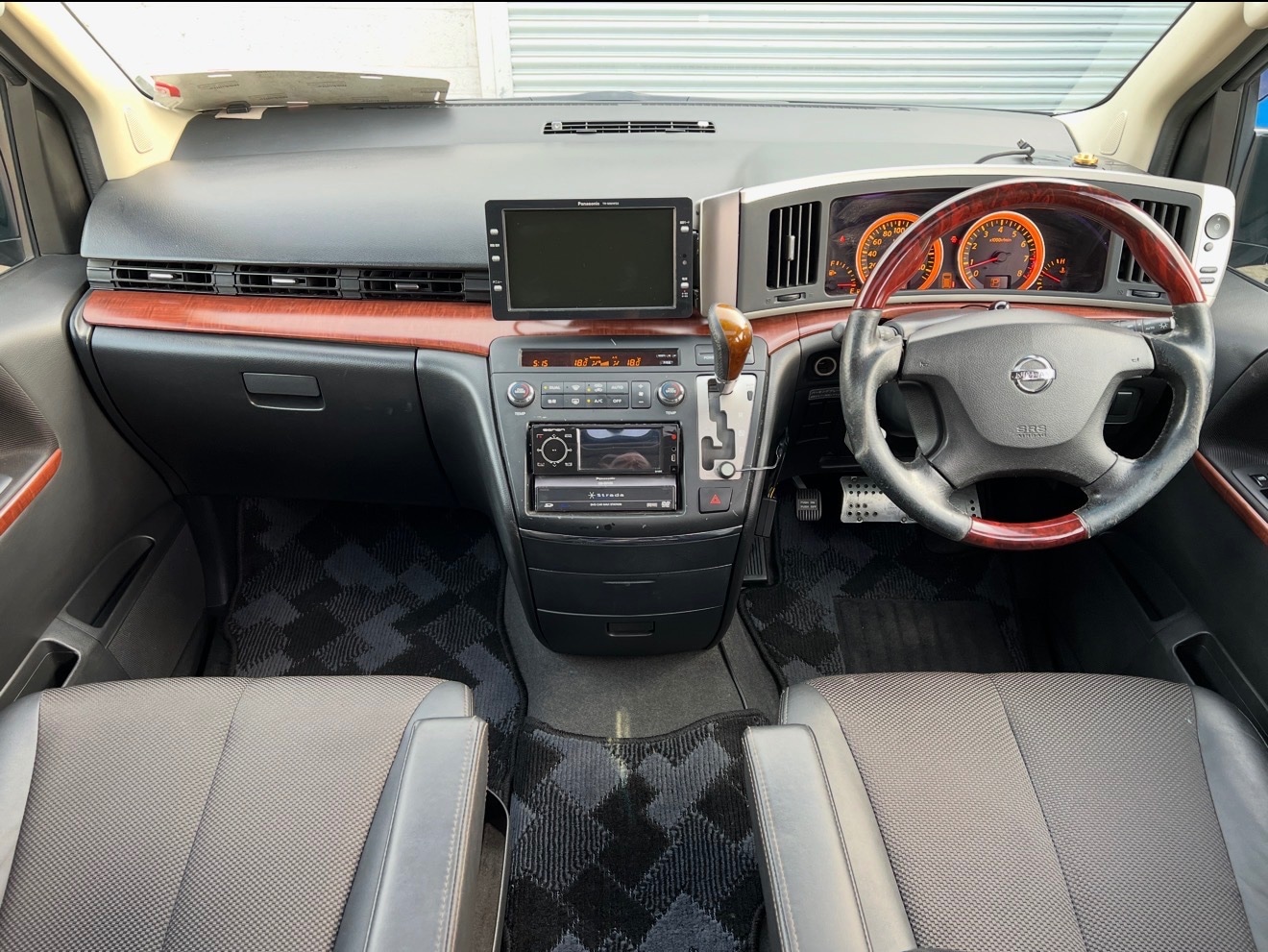 Used Nissan Elgrand 2023 for sale - 78144689: Photo 16