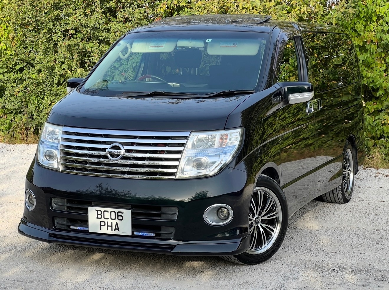 Used Nissan Elgrand 2023 for sale - 78144689: Photo 3