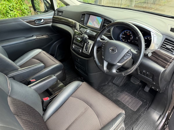 Used Nissan Elgrand 2014 for sale - 76056393: Photo 13