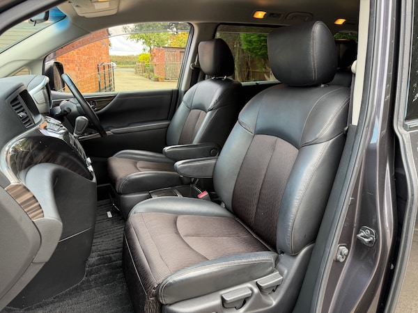 Used Nissan Elgrand 2014 for sale - 76056393: Photo 20