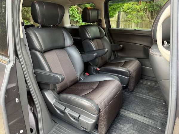 Used Nissan Elgrand 2014 for sale - 76056393: Photo 23