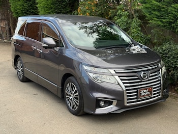 Used Nissan Elgrand 2014 for sale - 76056393: Photo 2