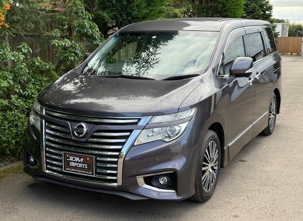 Used Nissan Elgrand 2014 for sale - 76056393: Photo 4