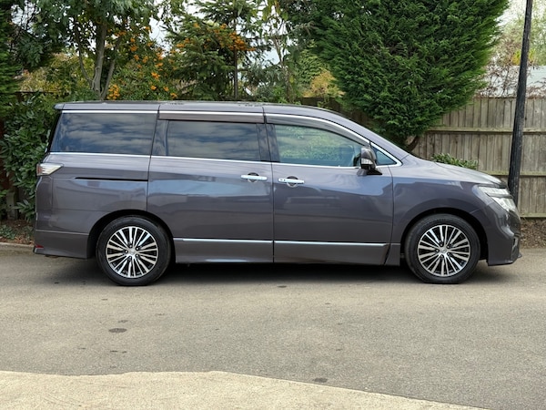 Used Nissan Elgrand 2014 for sale - 76056393: Photo 6