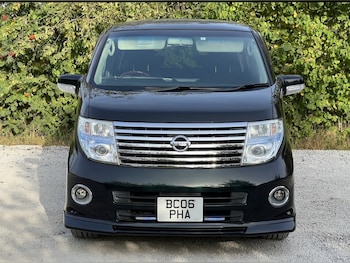 Used Nissan Elgrand 2006 for sale - 75864926: Photo