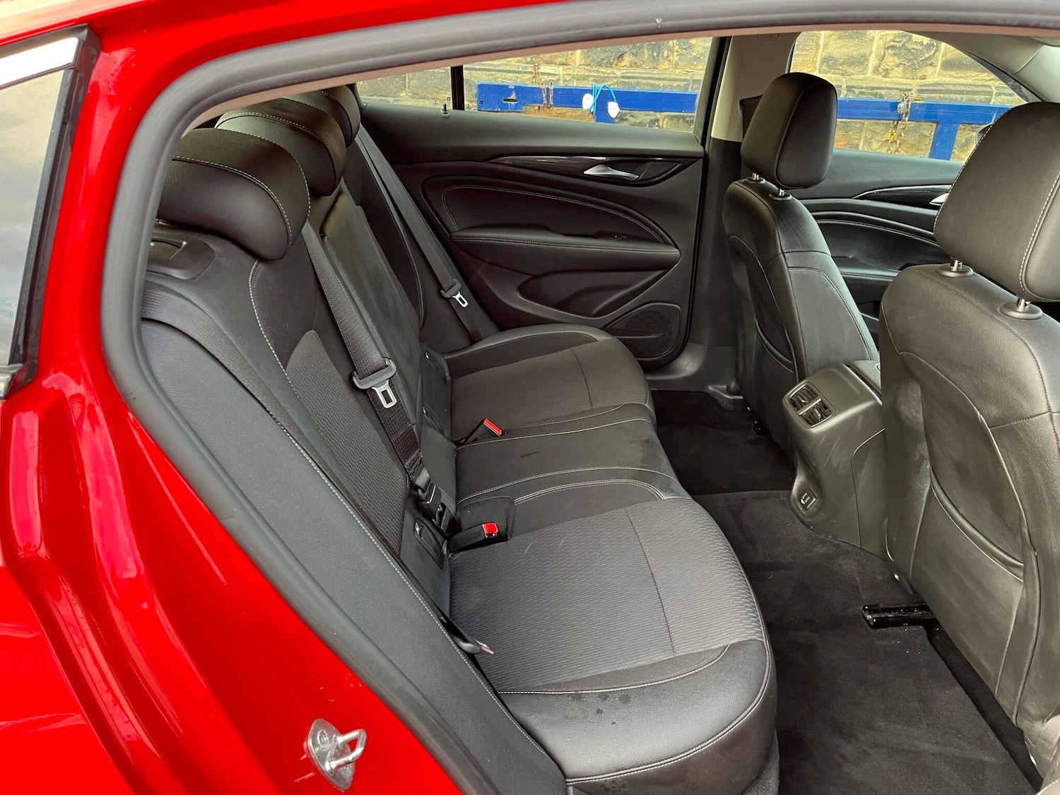 Used Vauxhall Insignia 2018 for sale - 77230165: Photo 8