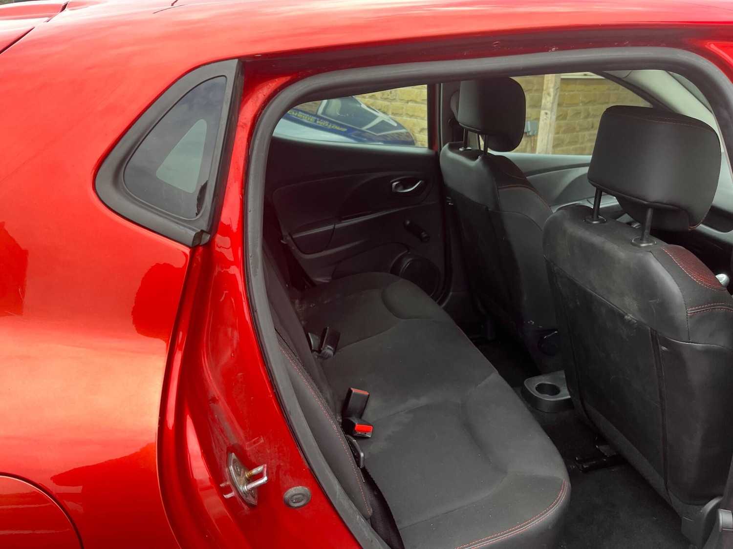 Used Renault Clio 2015 for sale - 76431854: Photo 7