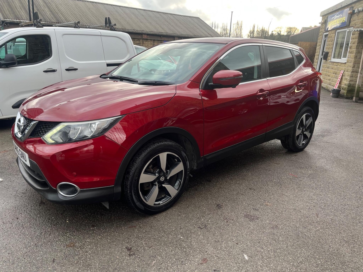 Used Nissan Qashqai for sale - 77266830: Photo 3