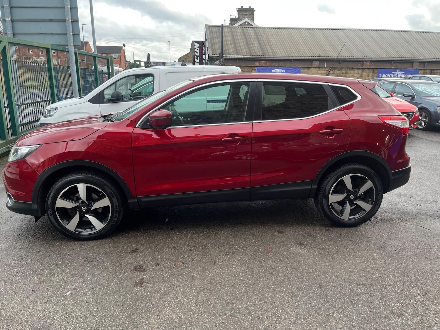 Used Nissan Qashqai for sale - 77266830: Photo 6