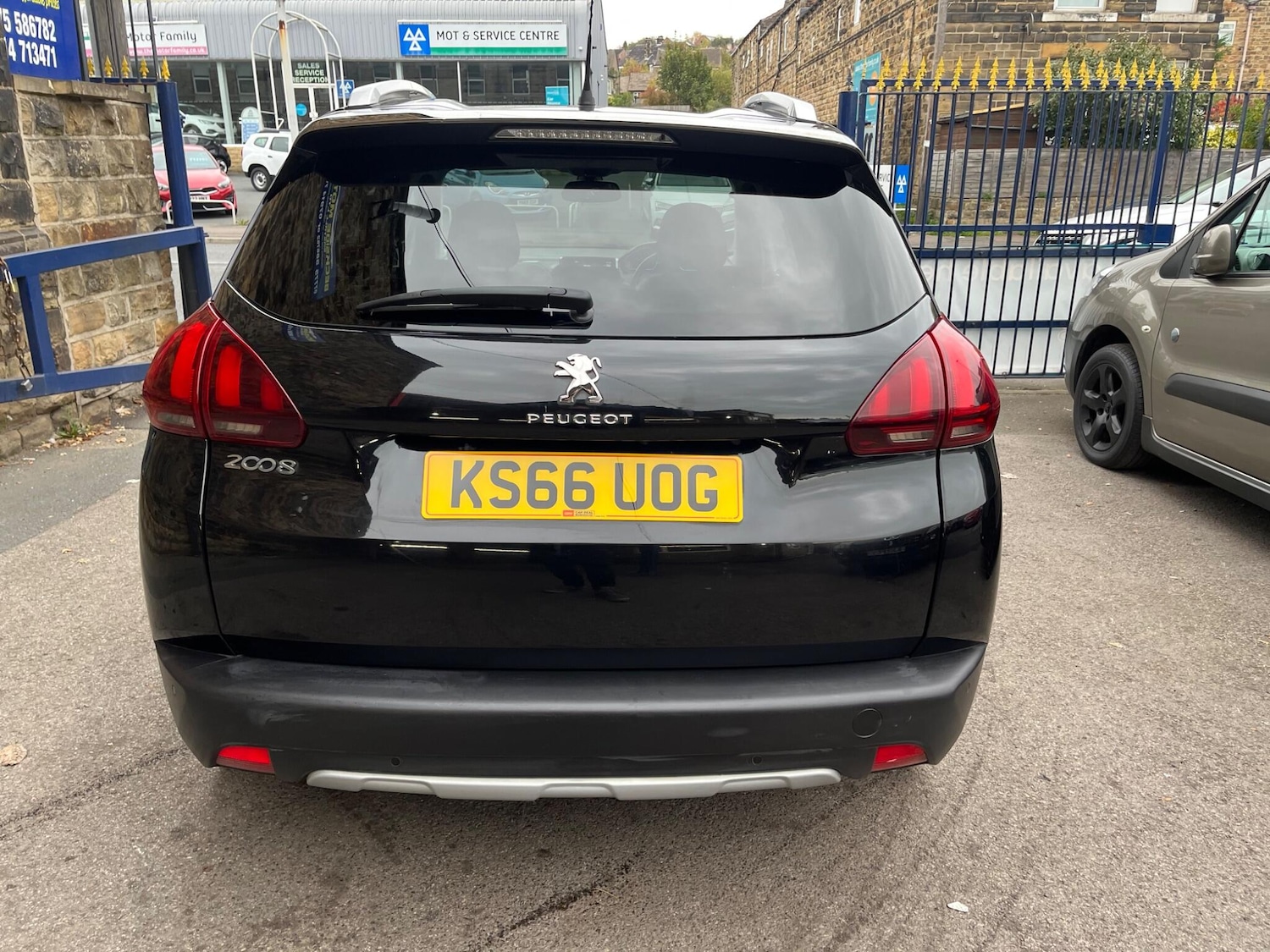 Used Peugeot 2008 2016 for sale - 76306140: Photo 5