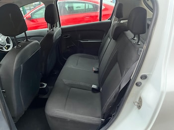 Used Dacia Sandero 2017 for sale - 77387287: Photo