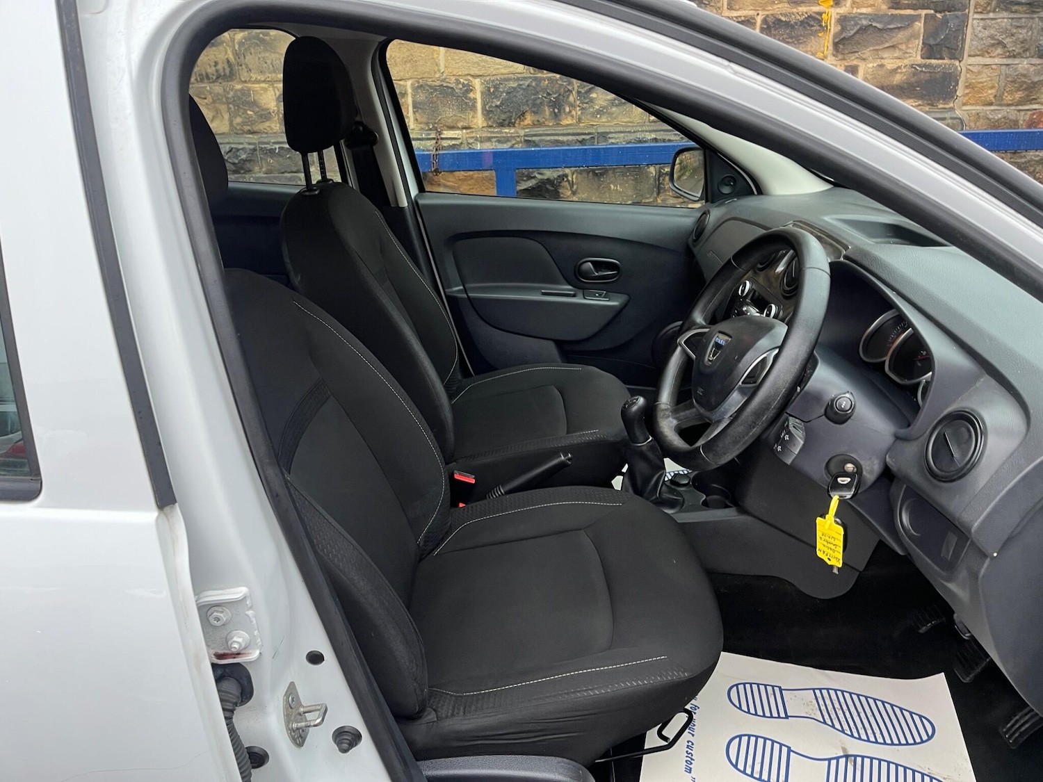 Used Dacia Sandero 2017 for sale - 77387287: Photo 8