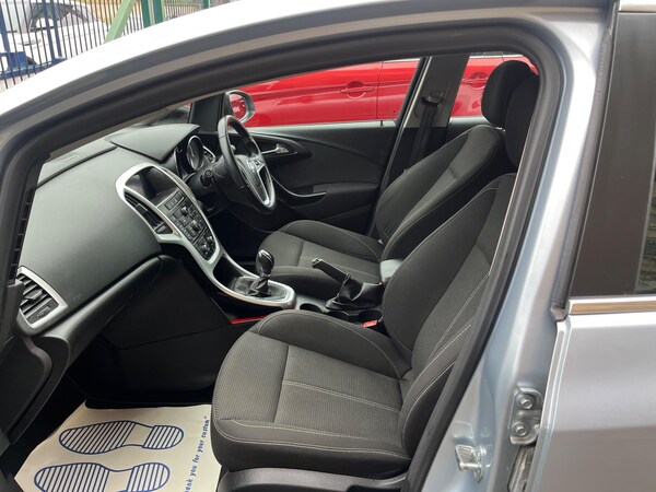 Used Vauxhall Astra 2015 for sale - 76269612: Photo 6