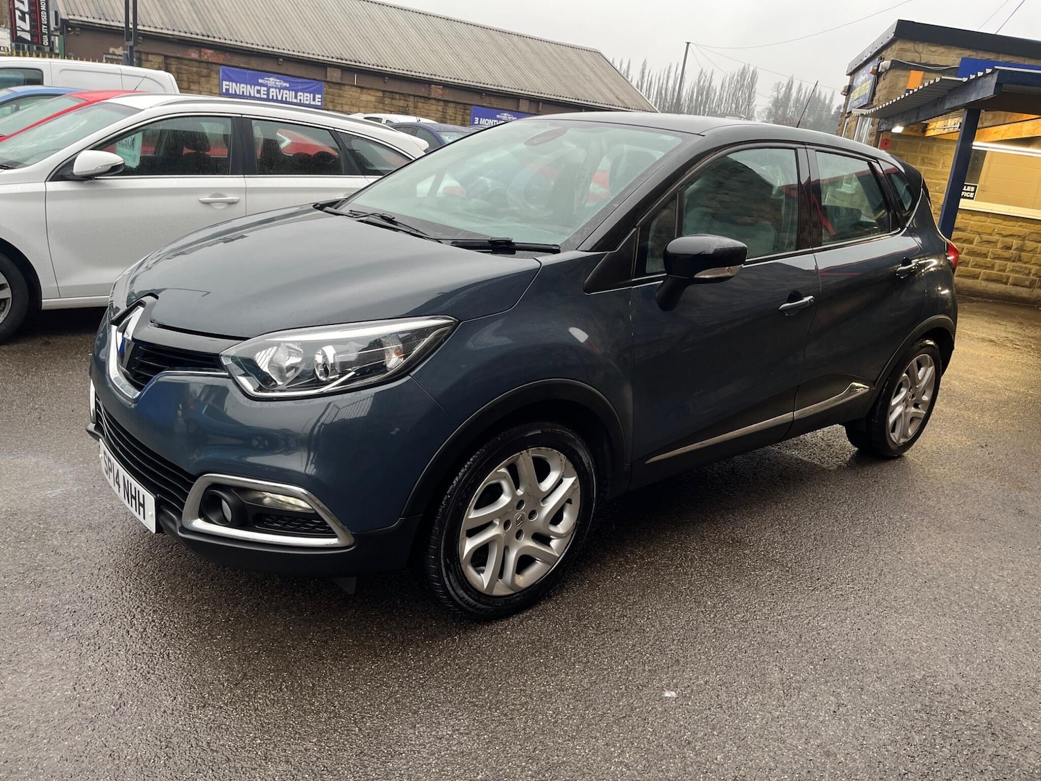 Used Renault Captur for sale - 77510571: Photo 3