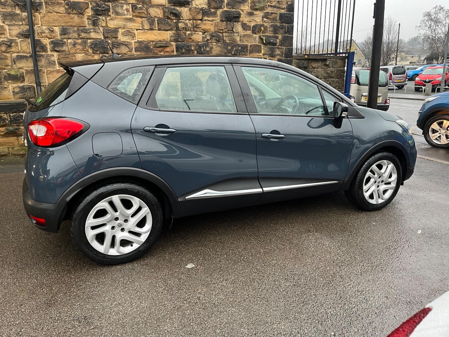 Used Renault Captur for sale - 77510571: Photo 7