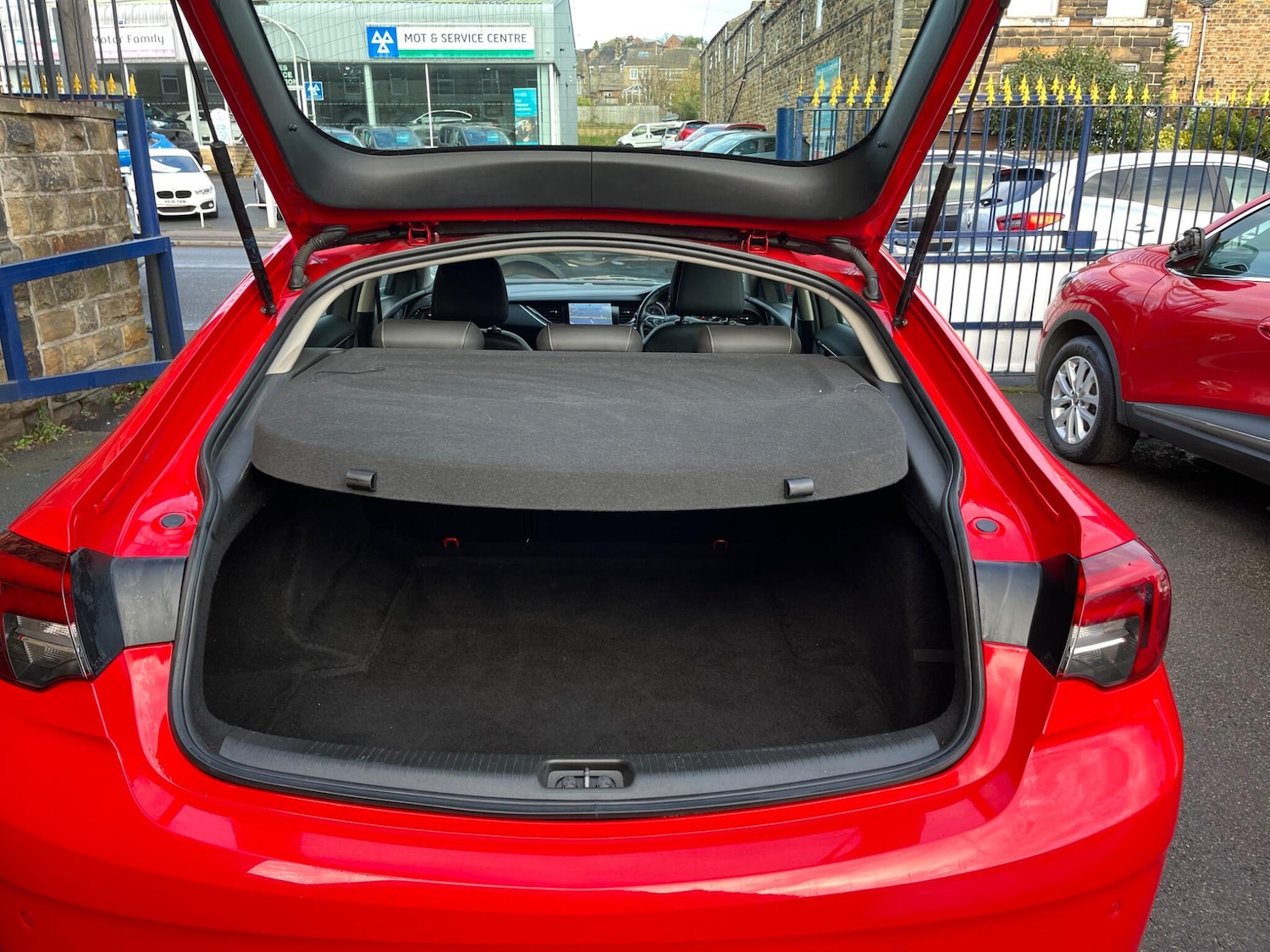 Used Vauxhall Insignia 2018 for sale - 76728597: Photo 12