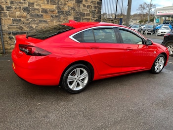 Used Vauxhall Insignia 2018 for sale - 76728597: Photo