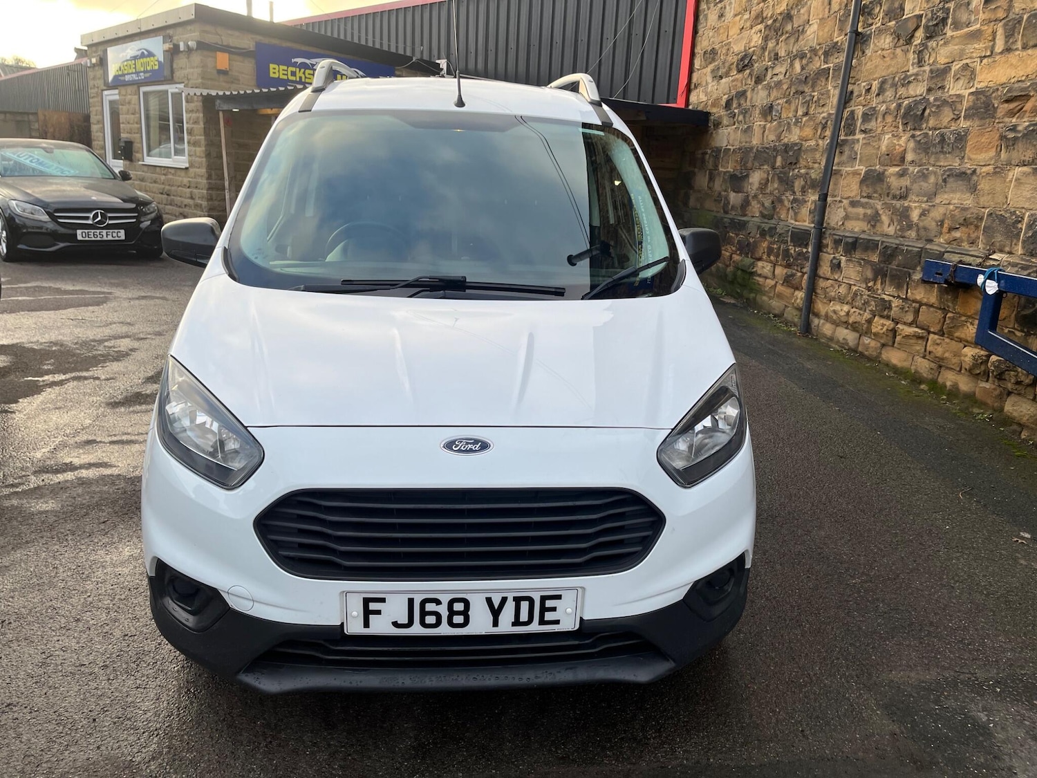 Used Ford Transit Courier 2018 for sale - 77278749: Photo 2