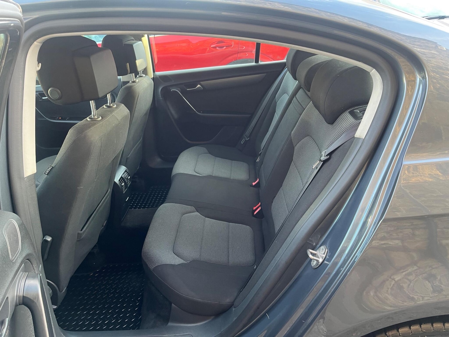 Used Volkswagen Passat 2012 for sale - 76657829: Photo 9