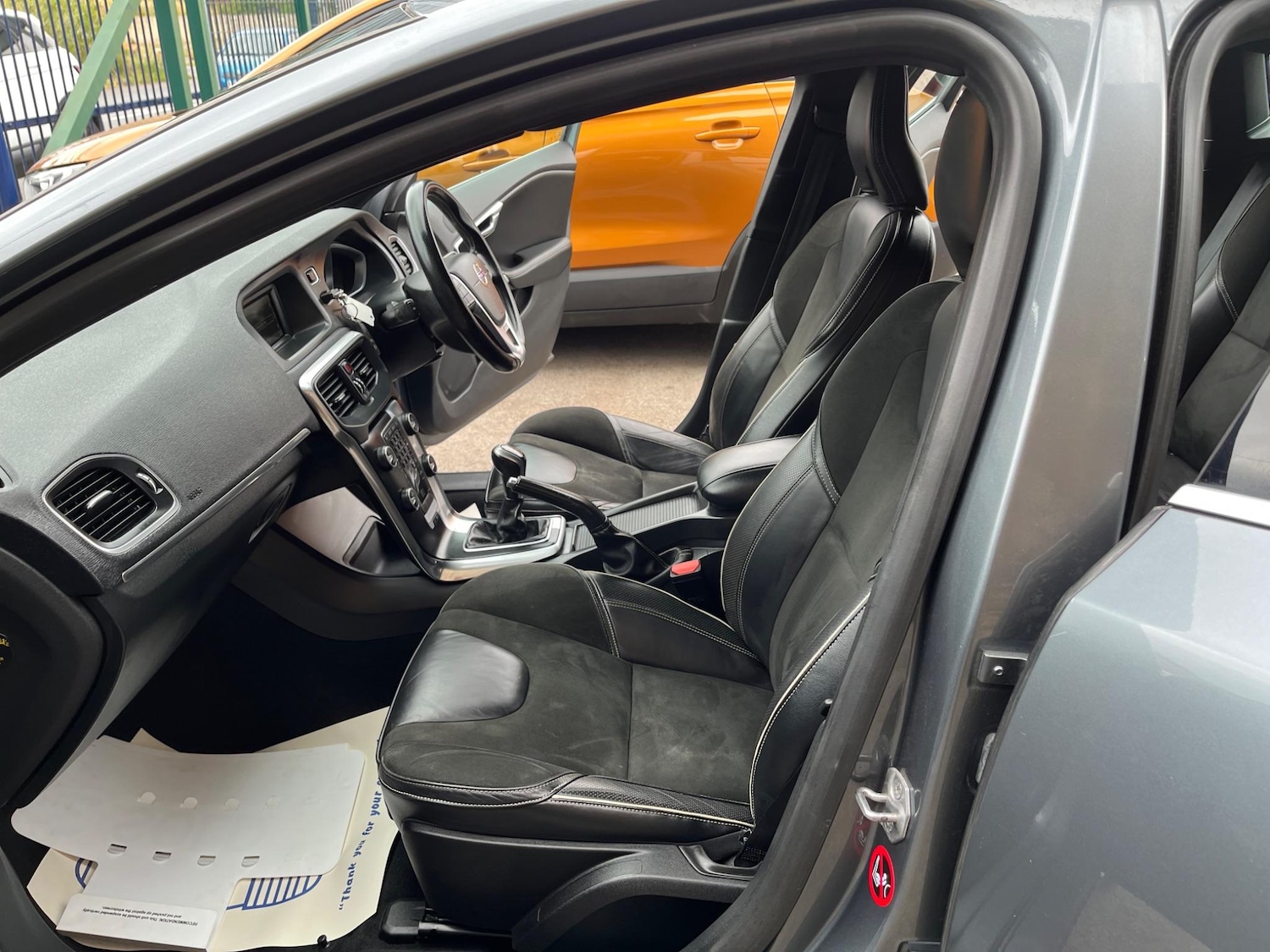 Used Volvo V40 2014 for sale - 77039805: Photo 10