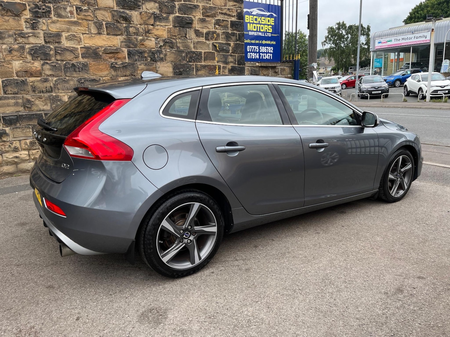 Used Volvo V40 2014 for sale - 77039805: Photo 4