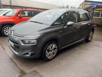 Used Citroen C4 Picasso 2014 for sale - 76020646: Photo