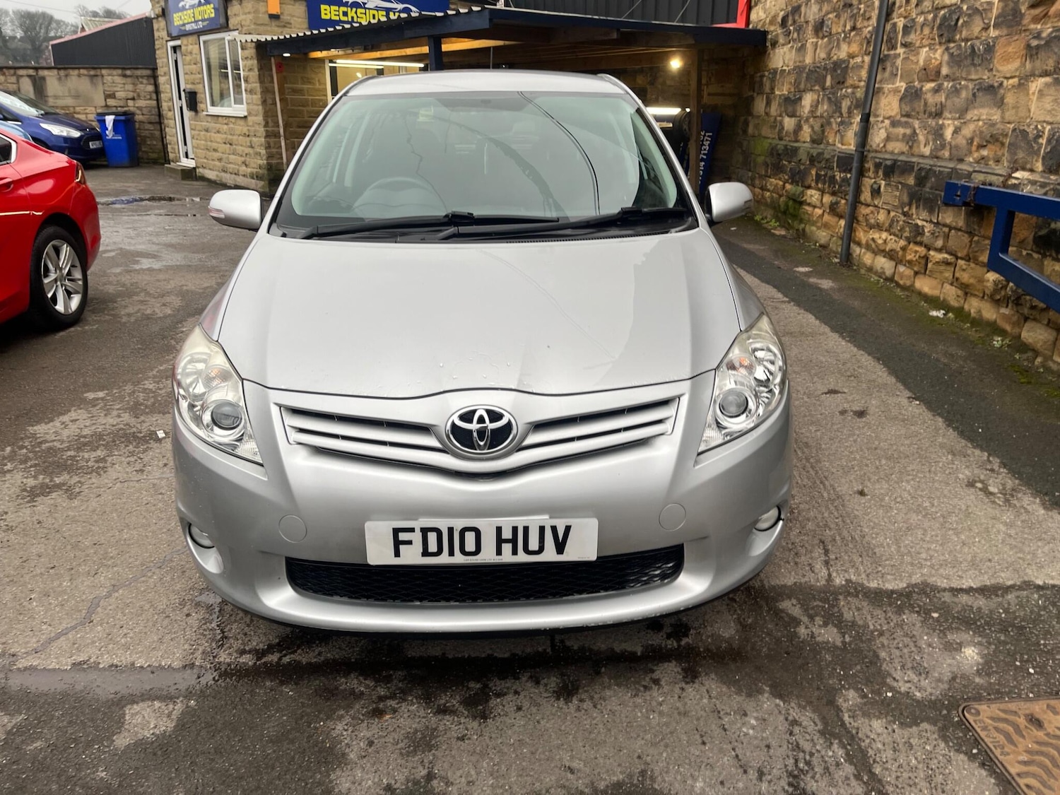 Used Toyota Auris 2010 for sale - 77425333: Photo 2