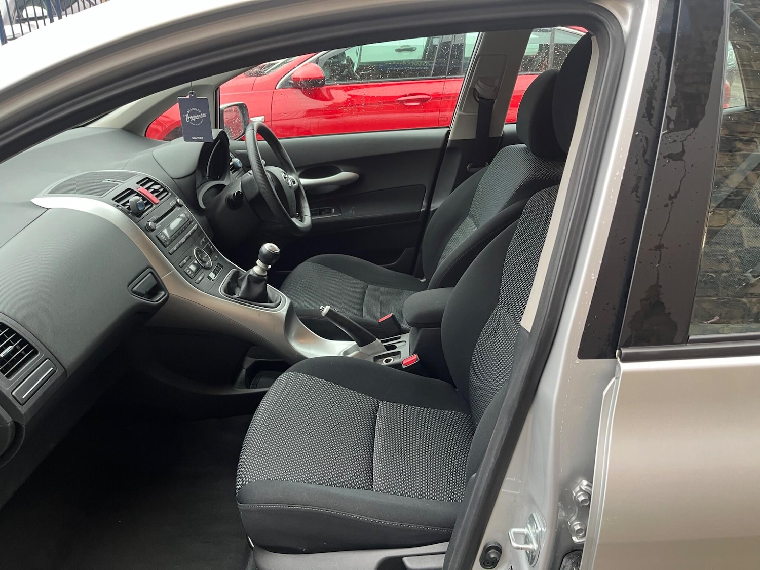 Used Toyota Auris 2010 for sale - 77425333: Photo 5